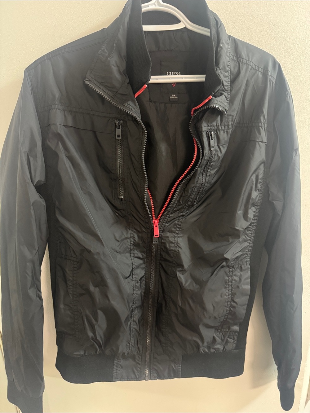 GUESS Black Men’s Windbreaker with Red Zipper Detail